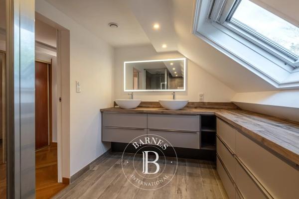 Écully, Maison 4 Chambres -  284 m² à vendre