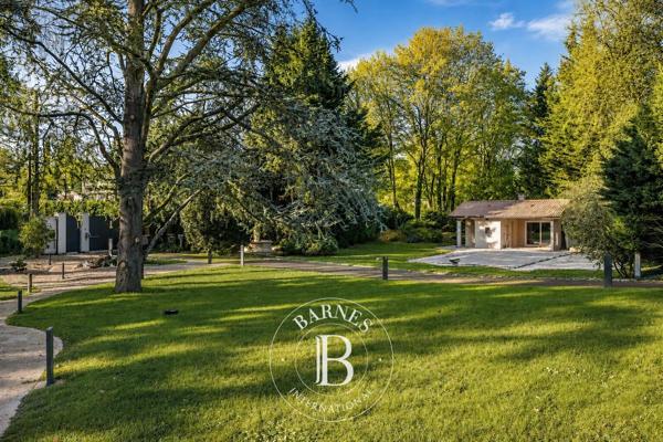 Écully, Maison 4 Chambres -  284 m² à vendre