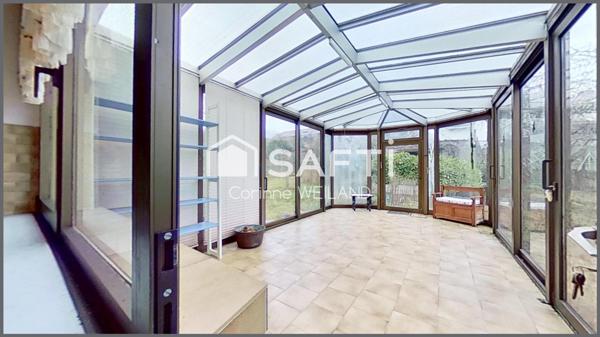 Ancienne maison d'architecte lumineuse, 3 chambres, double garage, beaux volumes, terrain encore constructible