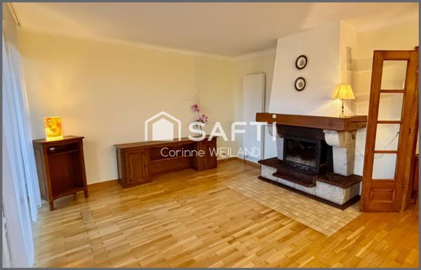 Ancienne maison d'architecte lumineuse, 3 chambres, double garage, beaux volumes, terrain encore constructible