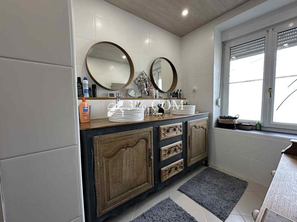 Maison 6 pièce(s) 4 chambre(s) 196 m²