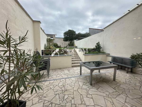 Maison 6 pièce(s) 4 chambre(s) 196 m²