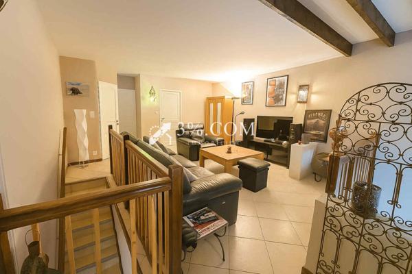 Maison 6 pièce(s) 4 chambre(s) 196 m²