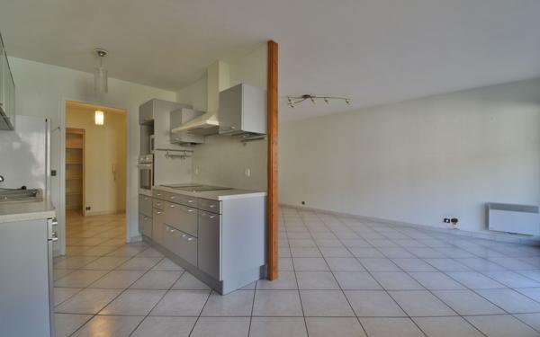 Appartement à vendre    4 pièces • 86,20 m2 Romans-sur-Isère