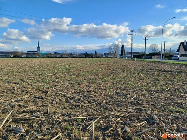 Terrain plat 1 372 m² avec vue Pyrénées