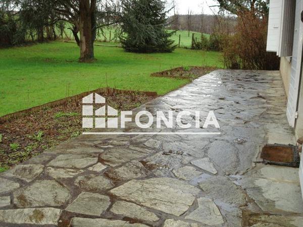 Location Appartement 6 pièces 149.6 m² - LIEUDIT PIERRE GROSSE Brie Et Angonnes 38320