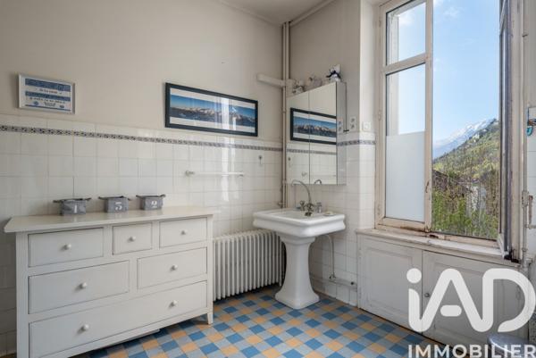 Maison à vendre 15 pièces 266 m² La Tronche