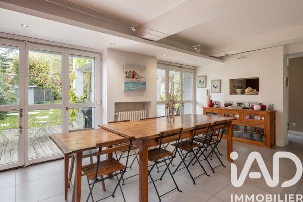 Maison à vendre 15 pièces 266 m² La Tronche