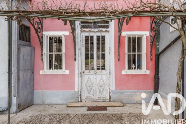 Maison à vendre 15 pièces 266 m² La Tronche