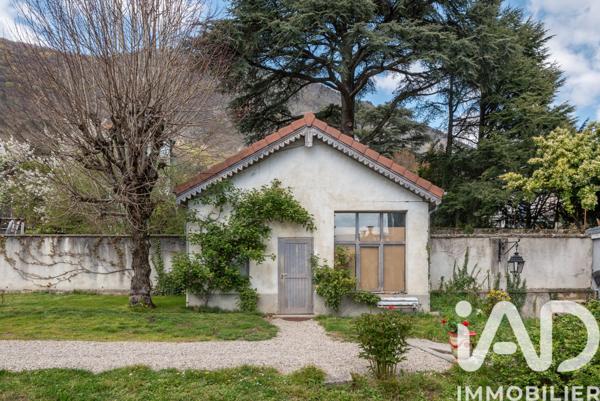 Maison à vendre 15 pièces 266 m² La Tronche