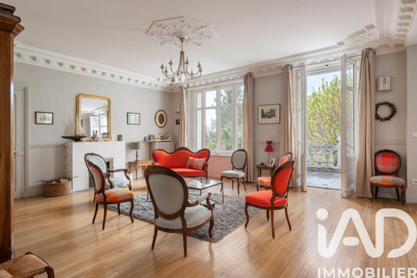 Maison à vendre 15 pièces 266 m² La Tronche