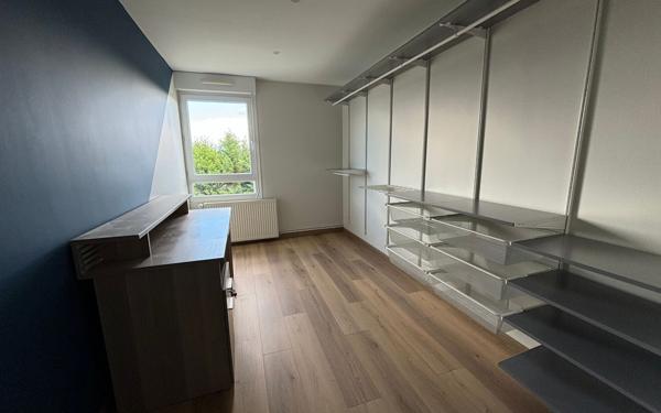 Appartement à louer    3 pièces •  Compiègne