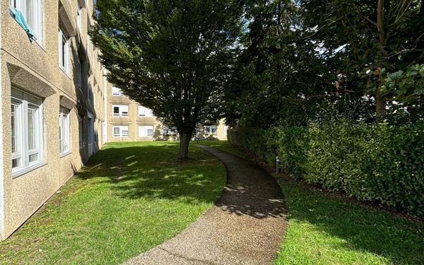 Appartement à louer    3 pièces •  Compiègne