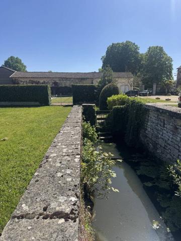 Maison 10 pièces 380m² à vendre à Bourg-en-Bresse 01000