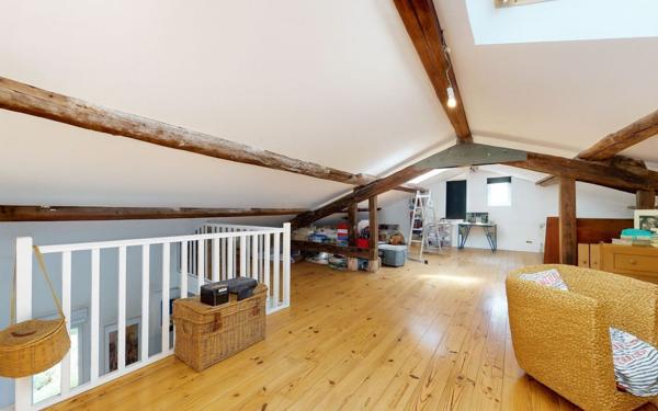 Maison à vendre    5 pièces • 217 m2 Toulouse