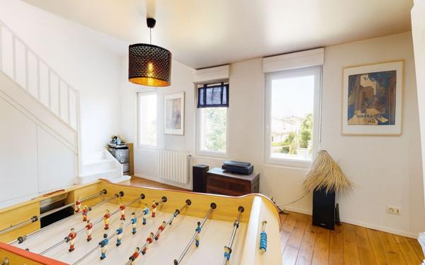 Maison à vendre    5 pièces • 217 m2 Toulouse