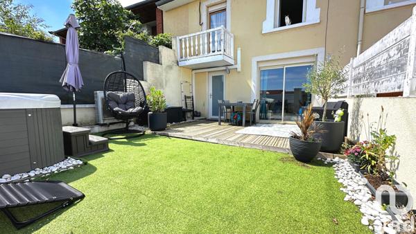 Maison à vendre 4 pièces 73 m² Saint-Romain-le-Puy