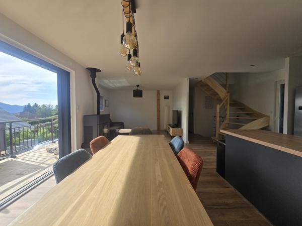 Maison vue lac