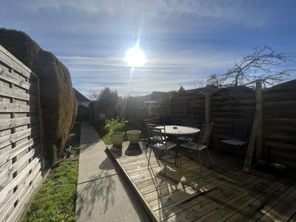 La Rivière-Saint-Sauveur (14600) Proche Honfleur – Maison de ville 90 m² avec terrasse et jardin 129 m² – La Rivière-Saint-Sauveur