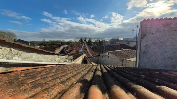 Maison sur trois niveaux à Saintes 3 pièce(s) 43m² habitable