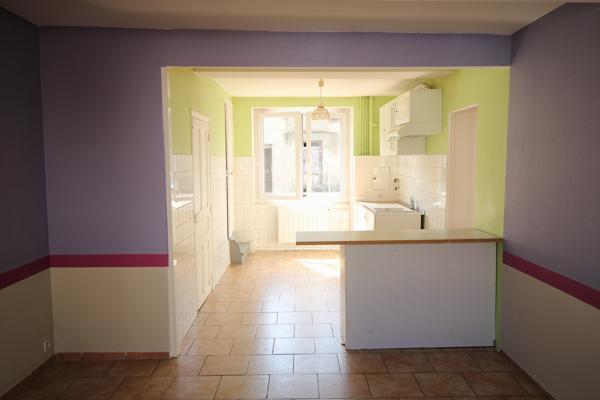 Randan (63310) MAISON 114M2 4P AVEC GRANGE ET TERRAIN A RANDAN