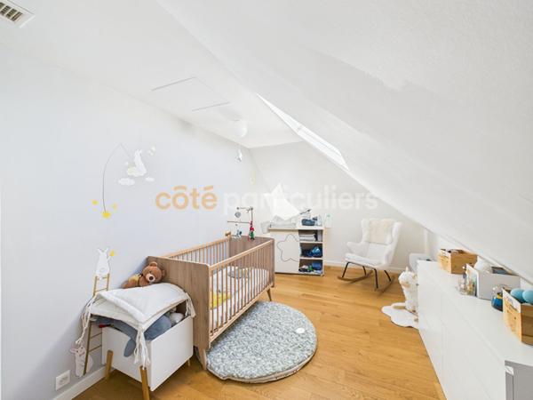 Vente Maison225 m² - 10 Pièces - VILLENAVE D ORNON (33140)