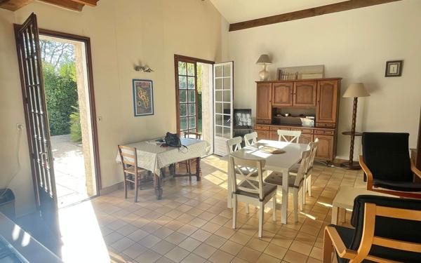 Maison à vendre    6 pièces •  Saint-Pierre-d'Oléron