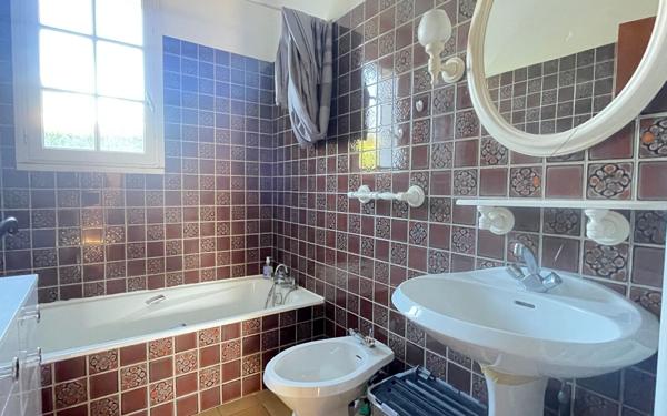 Maison à vendre    6 pièces •  Saint-Pierre-d'Oléron