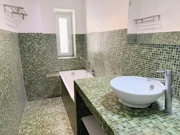 Vente / Appartement T5 à Ajaccio (20000)