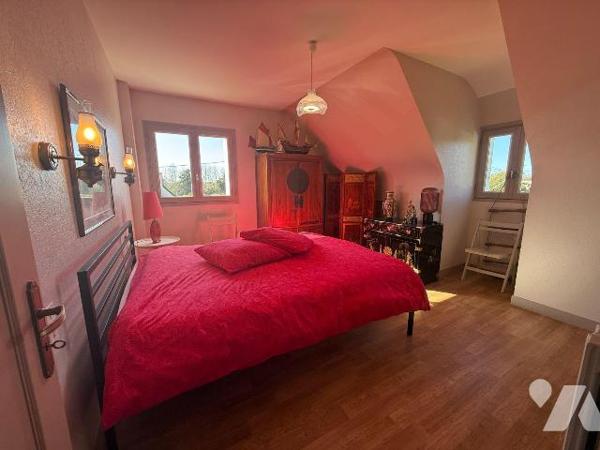 A VENDRE, PLESTIN LES GREVES

Situé entre le centre de PLESTIN LES GREVES et ses plages, 
Dé...