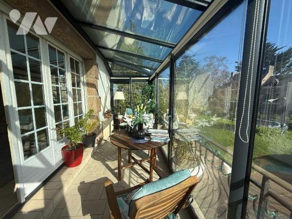 A VENDRE, PLESTIN LES GREVES

Situé entre le centre de PLESTIN LES GREVES et ses plages, 
Dé...