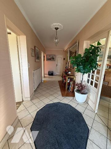 A VENDRE, PLESTIN LES GREVES

Situé entre le centre de PLESTIN LES GREVES et ses plages, 
Dé...