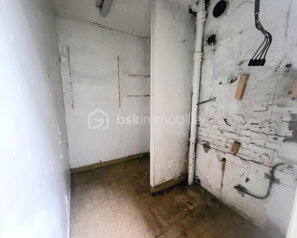 Local d activites de 90,94 m²