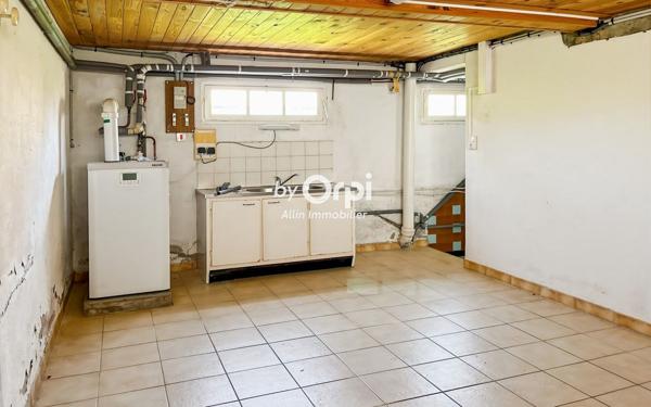 Maison à vendre    5 pièces •  Cosne-d'Allier