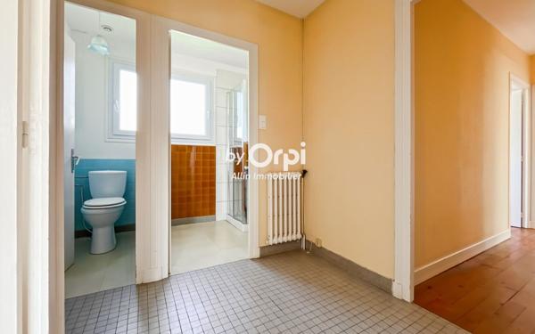 Maison à vendre    5 pièces •  Cosne-d'Allier