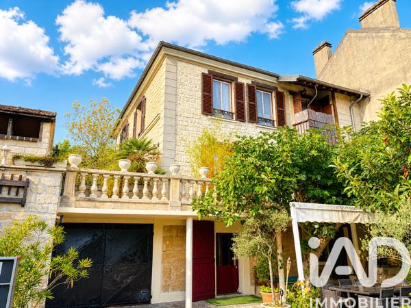 Maison à vendre 8 pièces 167 m² Le Mesnil-le-Roi