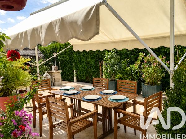 Maison à vendre 8 pièces 167 m² Le Mesnil-le-Roi