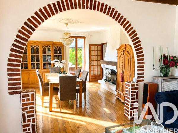 Maison à vendre 8 pièces 167 m² Le Mesnil-le-Roi