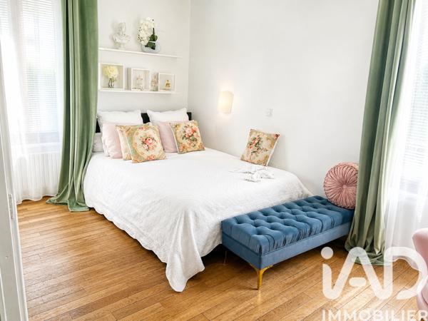 Maison à vendre 8 pièces 167 m² Le Mesnil-le-Roi