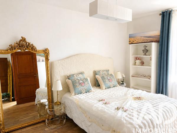 Maison à vendre 8 pièces 167 m² Le Mesnil-le-Roi