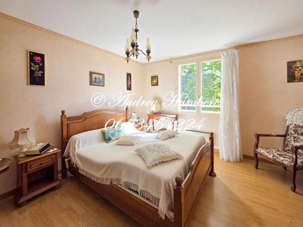 EXCLUSIVITE, PIERREVERT, dans un cadre nature et préservé, BELLE VILLA de 122 m² + veranda et gargae de 40 m² sur 3000 m² de jardin arboré