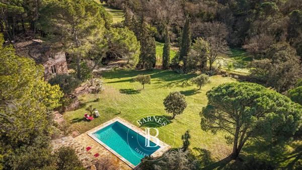 Saint-Raphaël, Villa 4 Chambres -  300 m² à vendre