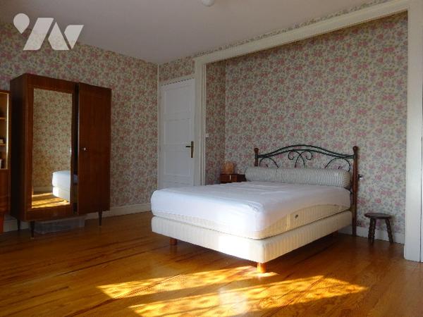 ENSEMBLE DE DEUX MAISONS A VENDRE AU CENTRE DE NOGENT LE ROTROU