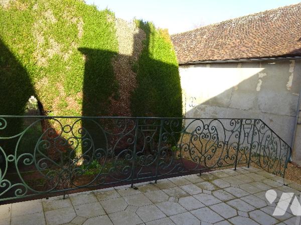 ENSEMBLE DE DEUX MAISONS A VENDRE AU CENTRE DE NOGENT LE ROTROU