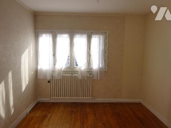 ENSEMBLE DE DEUX MAISONS A VENDRE AU CENTRE DE NOGENT LE ROTROU