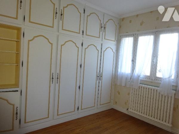 ENSEMBLE DE DEUX MAISONS A VENDRE AU CENTRE DE NOGENT LE ROTROU