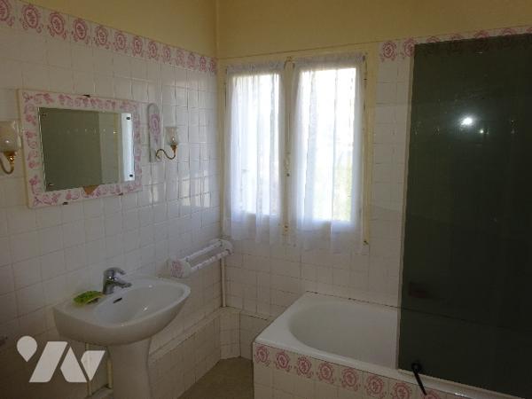 ENSEMBLE DE DEUX MAISONS A VENDRE AU CENTRE DE NOGENT LE ROTROU