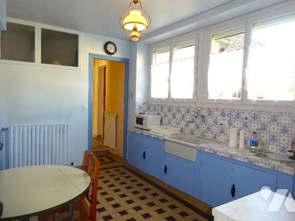 ENSEMBLE DE DEUX MAISONS A VENDRE AU CENTRE DE NOGENT LE ROTROU