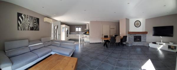 Pennes-Mirabeau (13170) Villa type 4 de plain pied avec piscine et garage