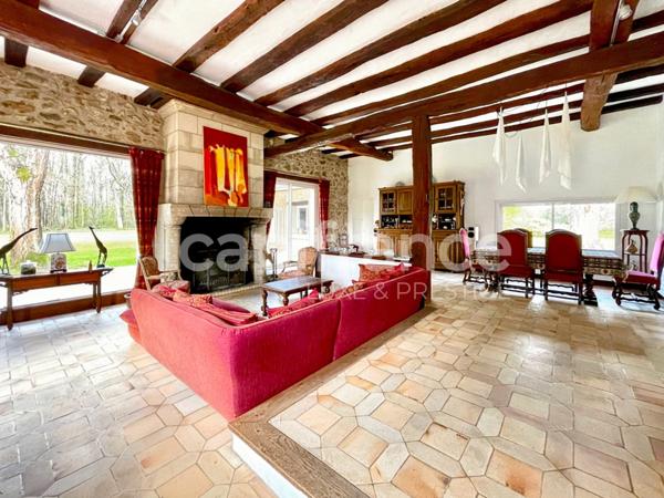 Demeure d'exception de 6 chambres et 385 m² sur un terrain de 1,6 ha